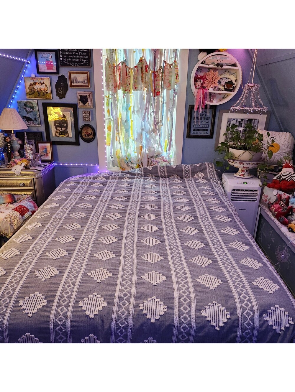 Joie Queen Comforter Blue Gray White Tufted Embroidered Boho 106x90